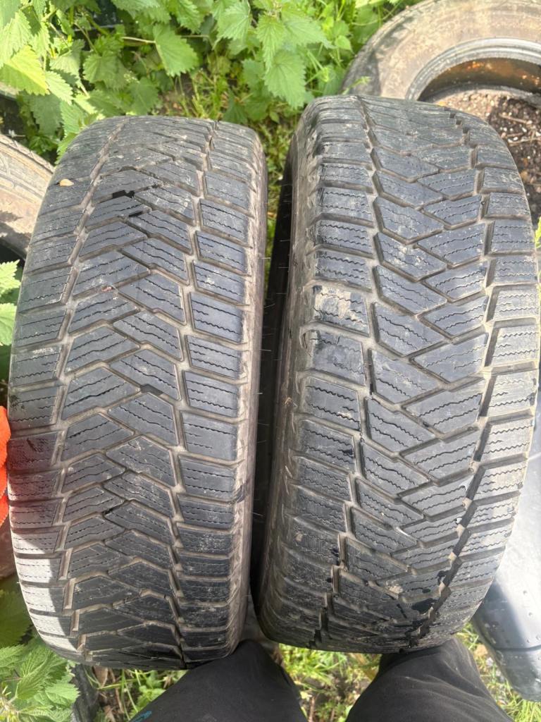 2x Bridgestone can tyres 235/65r16c