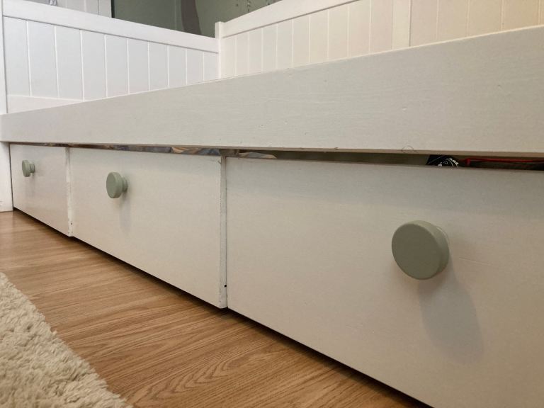 Single wooden day bed with drawers 