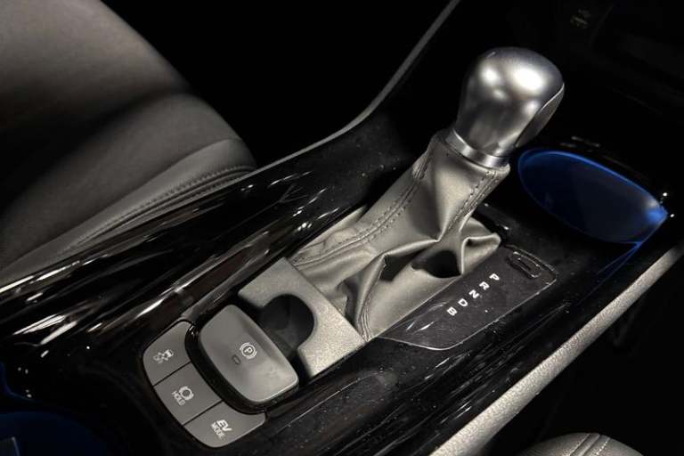 2022 Toyota C-HR 1.8 VVT-h GPF Design SUV 5dr Petrol Hybrid CVT Euro 6 (s/s) (122 ps) Automa SUV ...