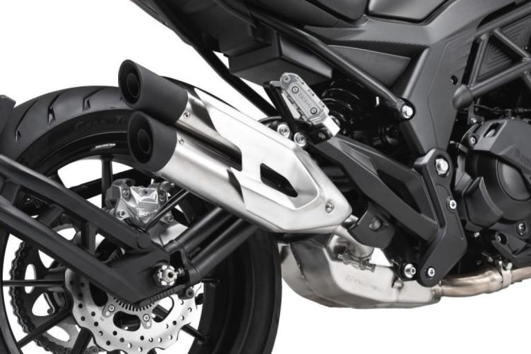 Benelli 502 C Cruiser Custom Motorcycle 500cc A2 Low Seat Like Ducati Diavel