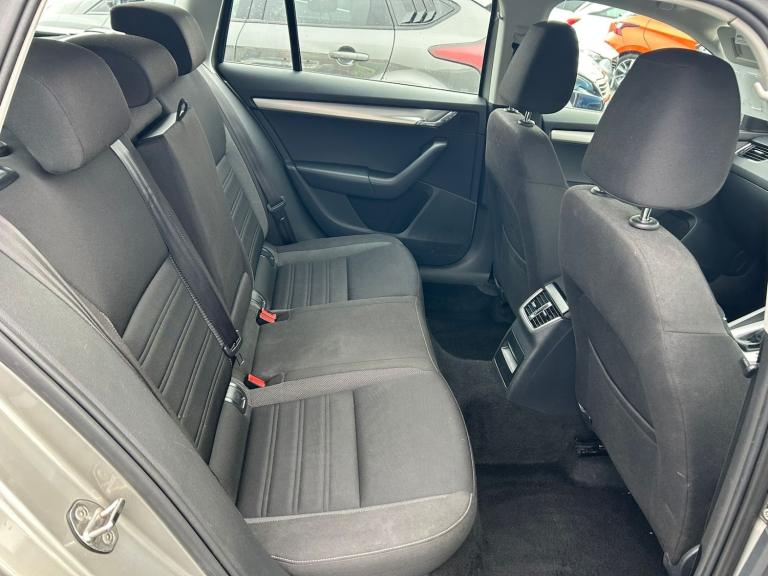 2019 Skoda Octavia 1.6 TDI SE Technology 5dr DSG ESTATE Diesel Automatic