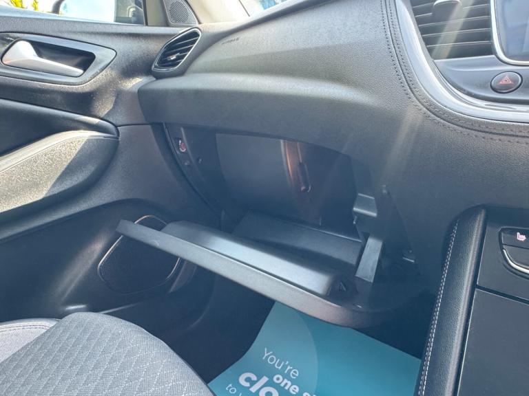 2020 Vauxhall Grandland X 1.2 Turbo SRi Nav 5dr HATCHBACK Petrol Manual