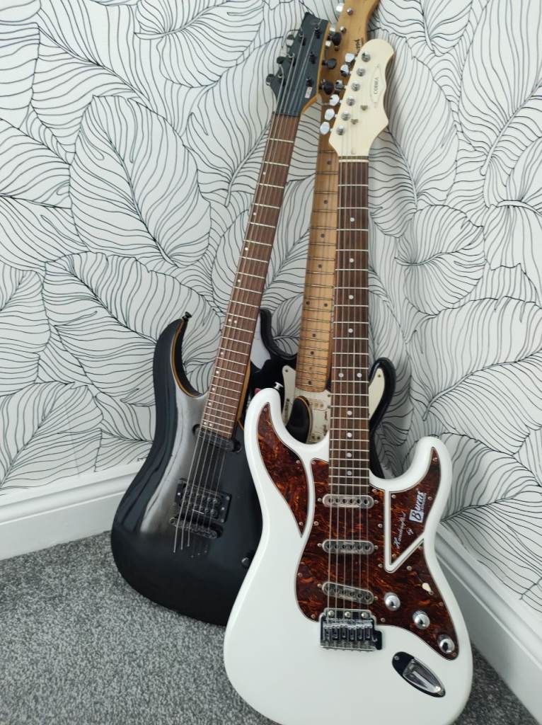 3 x Electric guitars Burns cobra club, Seymour duncan invader, strat 