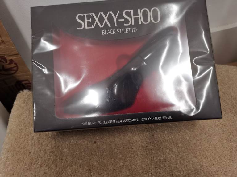 Sexy shoo perfume black and red brand new