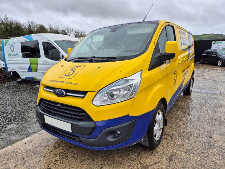 Ford transit custom BREAKING PARTS SPARES ONLY PARTS 