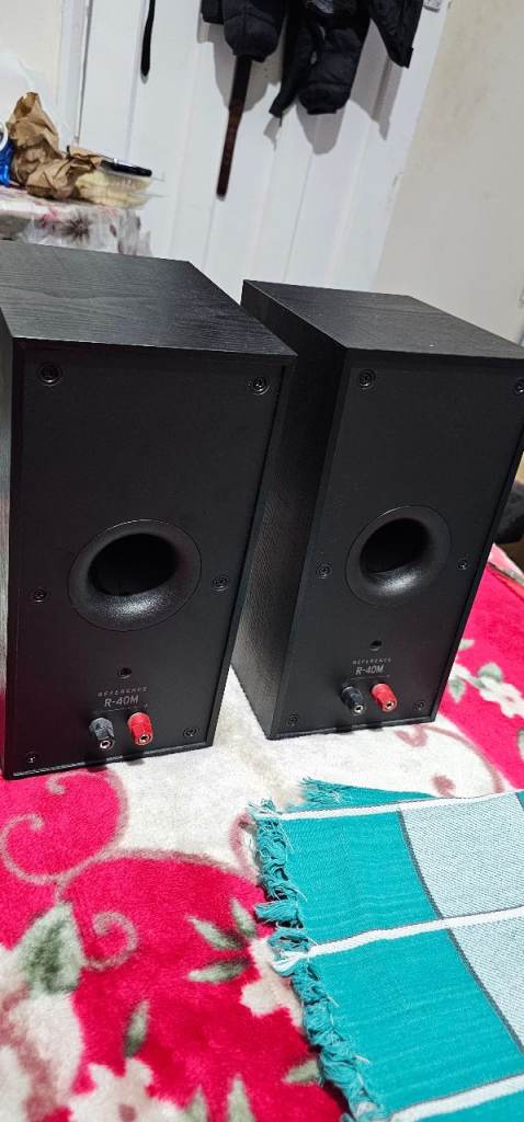Klipsch R40M Bookshelf Speakers £150