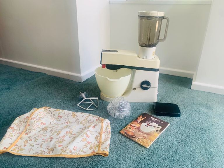 Kenwood chef with manual and accessories 