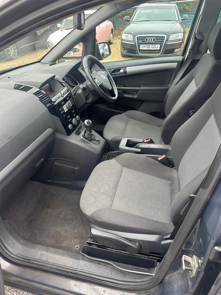 2012 Vauxhall/Opel Zafira 7 seater low miles