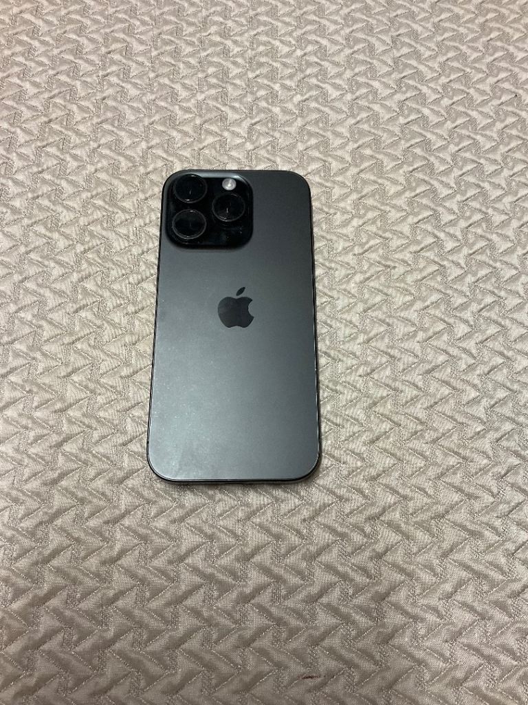 Apple iPhone 16 Pro In Excellent Condition