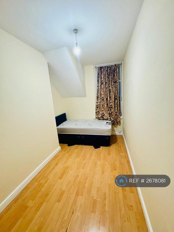 1 bedroom in Whitehall Terrace, Sunderland, SR4 (#2678081)