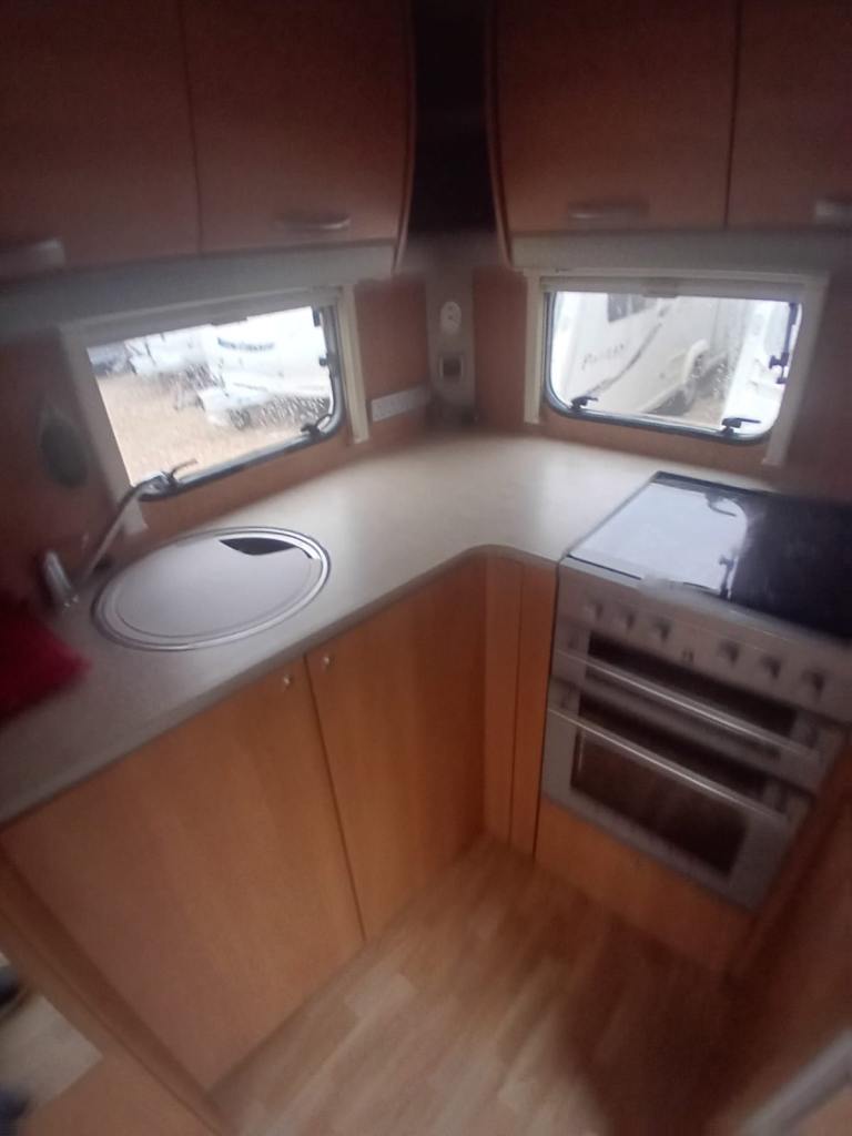 Swift charisma motor mover