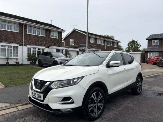 2018 Nissan Qashqai 1.2 DiG-T N-Connecta 5dr HATCHBACK Petrol Manual