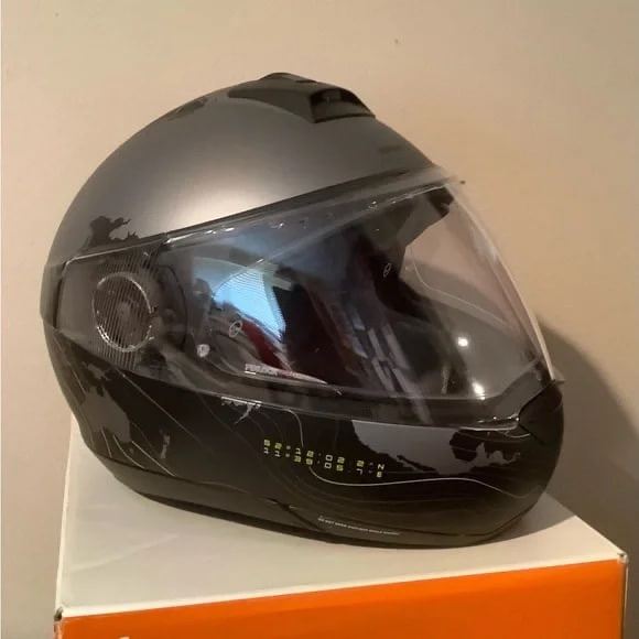 Schuberth C4 PRO DOT Magnitudo helmet XL"