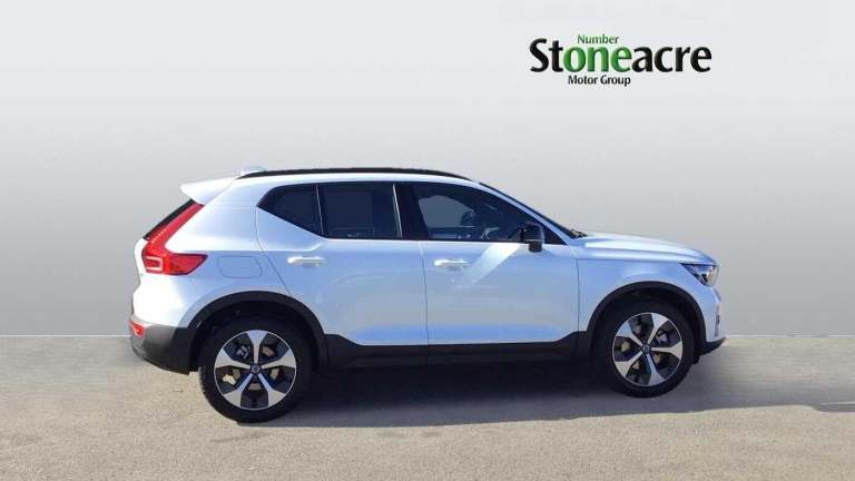 2025 Volvo XC40 Plus, B4 Mild hybrid, Petrol, Dark ESTATE Petrol/Electric Hybrid Automatic