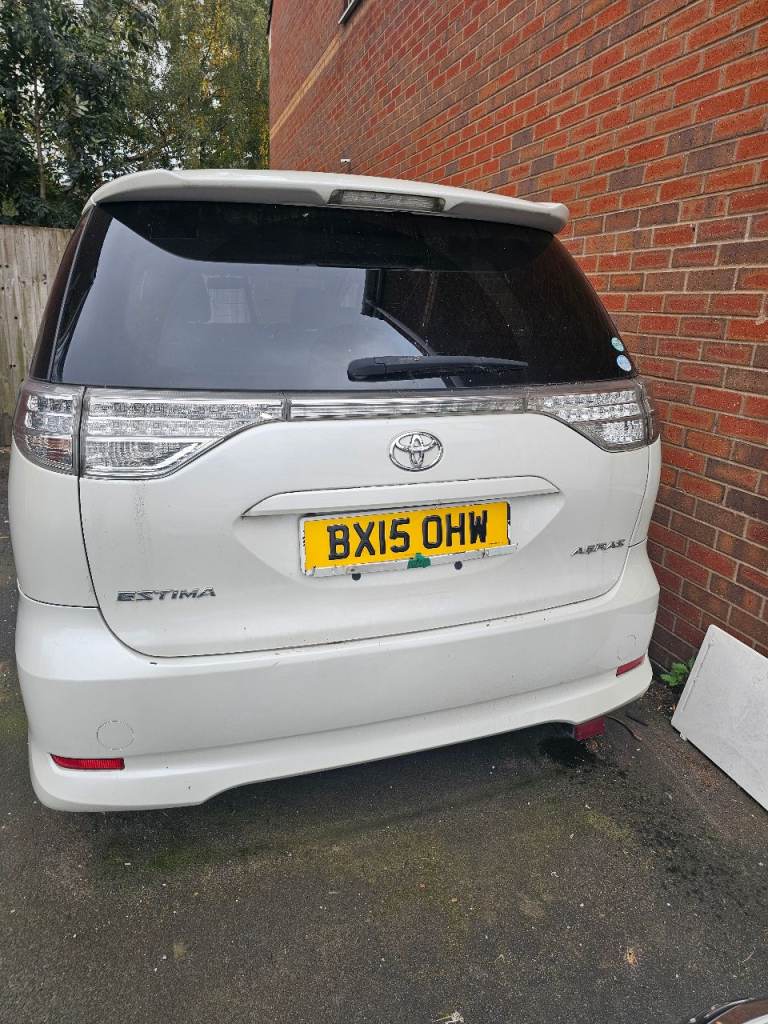 Toyota Estima Aeras 2015 2.4 LPG