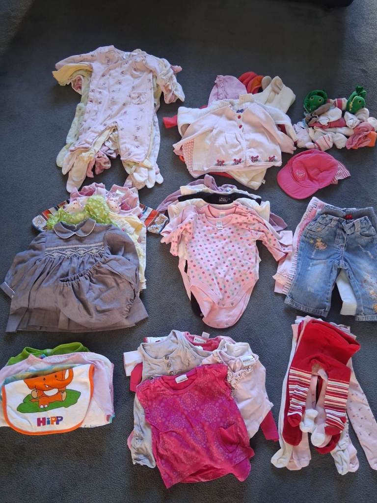 Bundle of baby girls clothes age 3 to 6 months