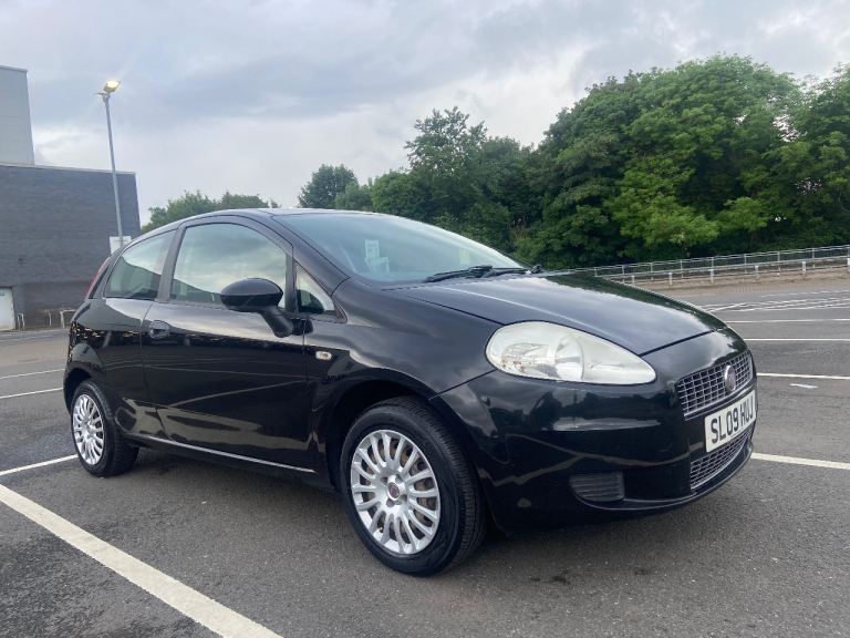 2009 fiat punto 1.4 , long mot , low miles , great condition , £1400