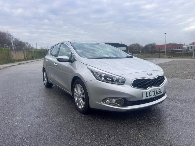 2013 Kia Ceed 1.6 CRDi 2 5dr Auto HATCHBACK DIESEL Automatic