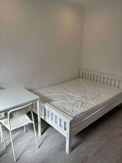 A STUDIO Flat in  Wood Green N22. Newly Renovated Fully Furnished .All bills Inc All  New .