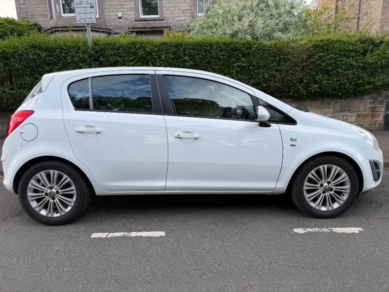 Vauxhall corsa 1.4 SE automatic Auto with 1 years MOT  (unlike ford fiesta )
