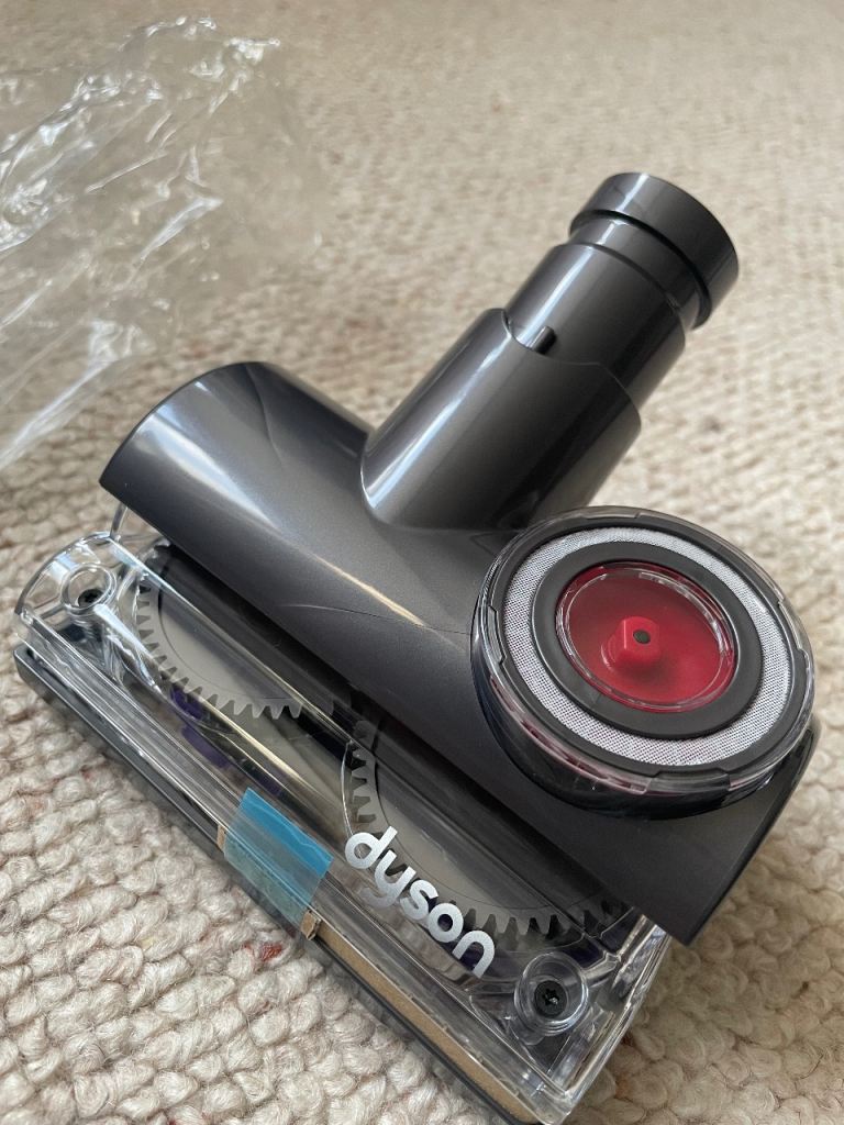 Dyson Animsl DC40 cleaning tools