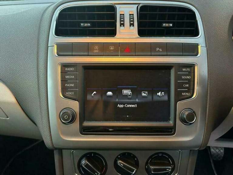 2017 Volkswagen Polo 1.2 TSI BlueMotion Tech beats Euro 6 (s/s) 5dr HATCHBACK Petrol Manual