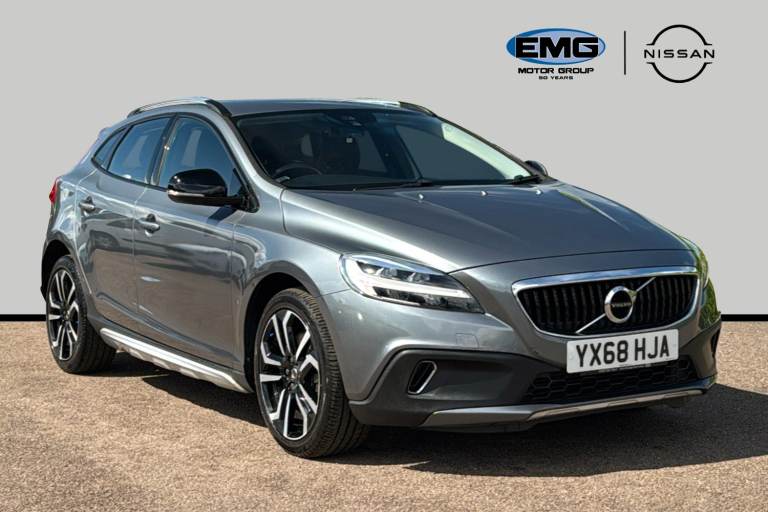 Volvo V40 Cross Country 1.5 T3 Gpf Pro Hatchback 5dr Petrol Auto Euro 6 s/s