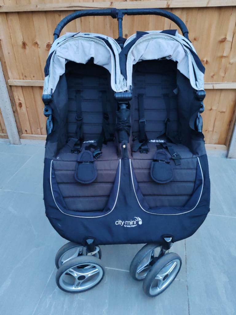 City Mini Double Buggy – Black, Good Condition