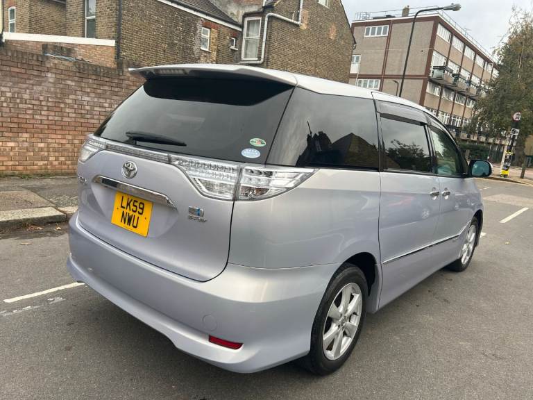 Toyota Estima 8 Seaters Hybrid Auto