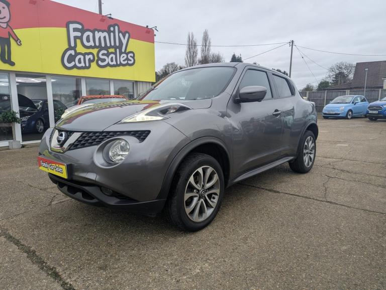 NISSAN JUKE 1.6 TEKNA LOW MILEAGE GREAT HISTORY TOP SPEC MODEL NEW SERVICE MOT