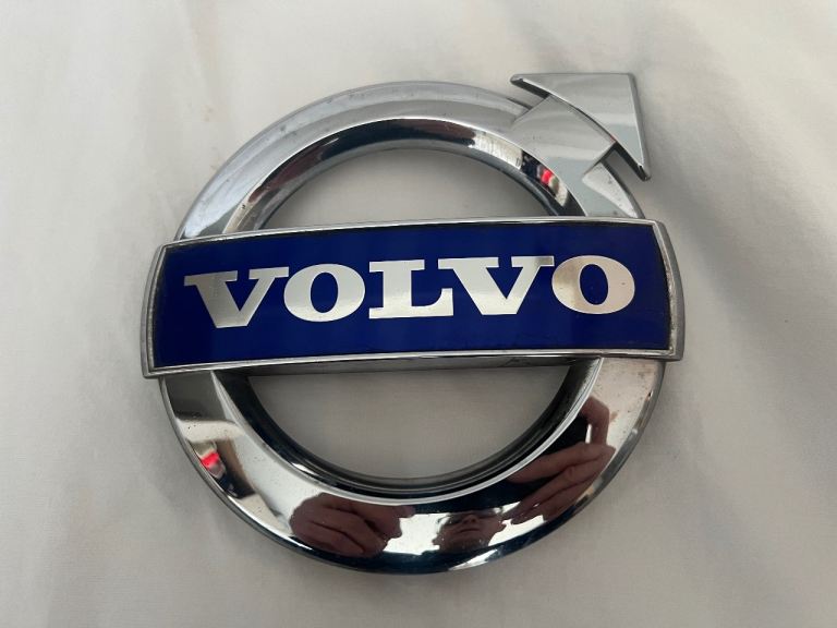 Volvo Manufacturer badge logo/emblem 31383510