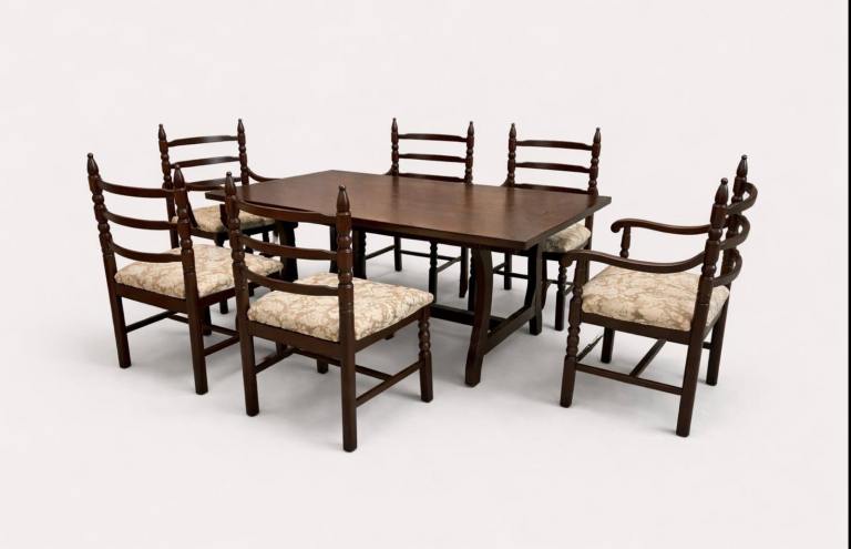 Youngers Toledo oak extending dining table and 6 chairs. 