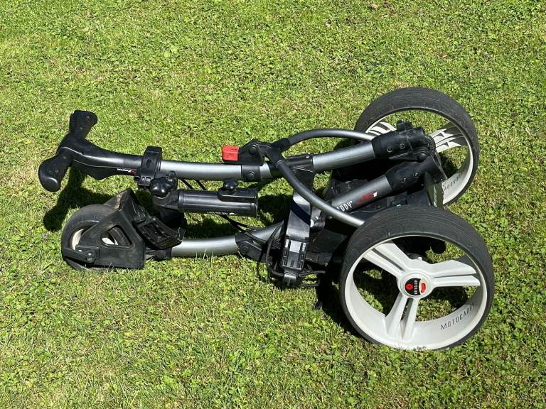 Motocaddy S1 Electric golf trolley 
