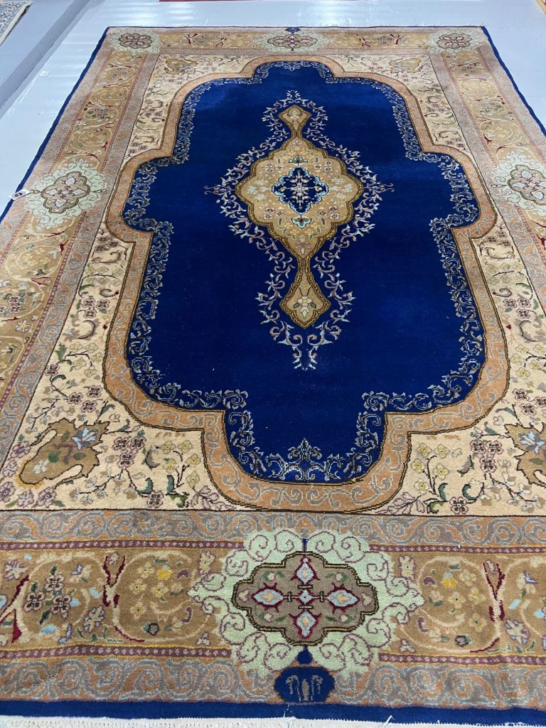 Romanian kirman rug 240x370cm