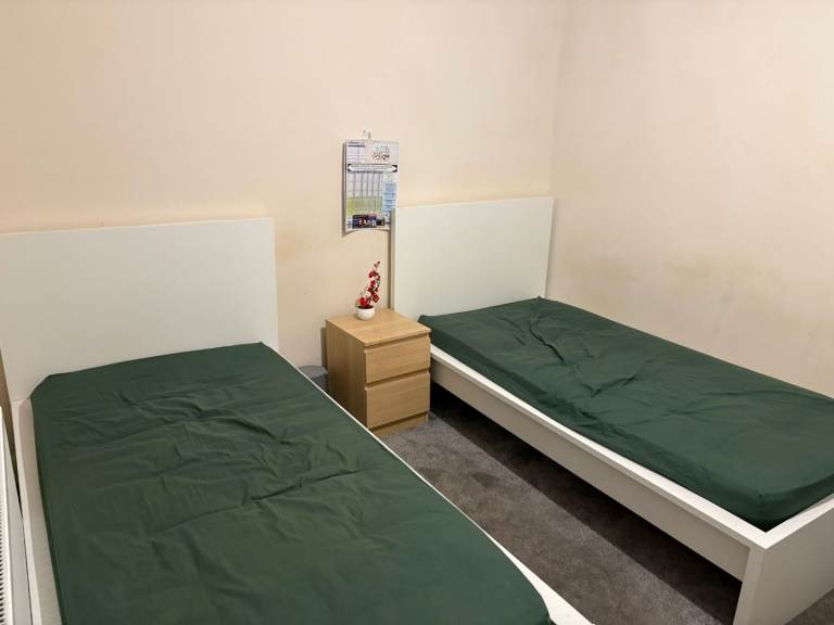 Double and Single Room/ Dagenham 