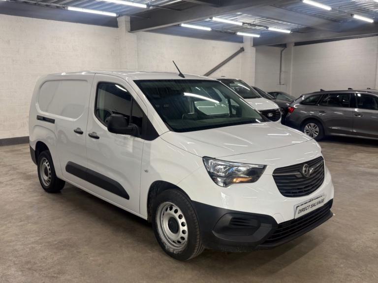 2023 Vauxhall Combo 73 REG 2300 1.5 Turbo D 100 L2H1 Prime Van 3 Seater No Vat salvage damaged Va...