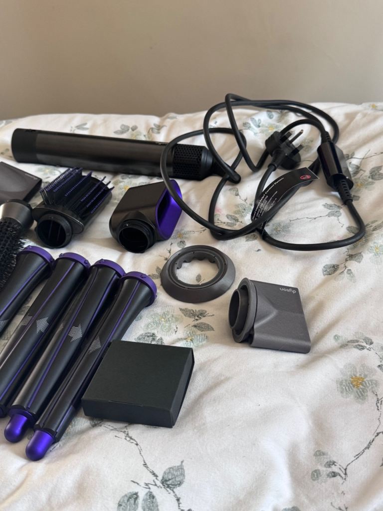 Dyson air wrap