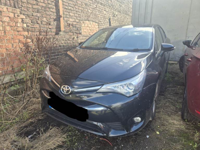 Breaking Toyota Avensis 2016 5Dr 2.0 Diesel 2WW 6 Sp EA65 Black