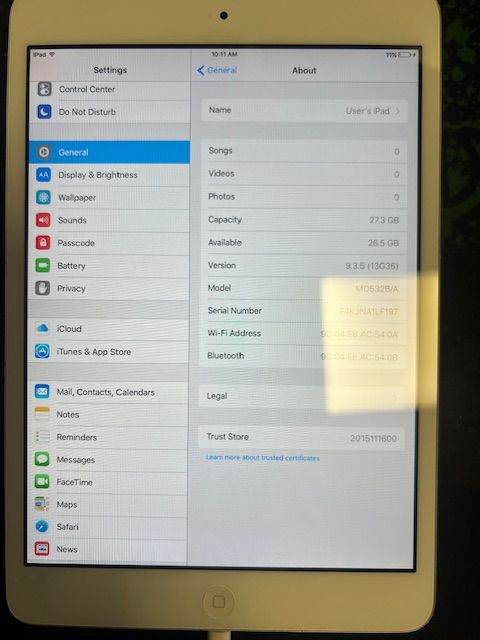 Apple iPad Mini 32GB (Silver) – Good Condition