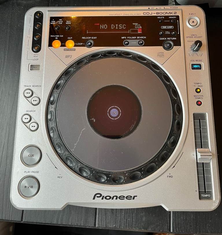 2x Pioneer CDJ 800mk2