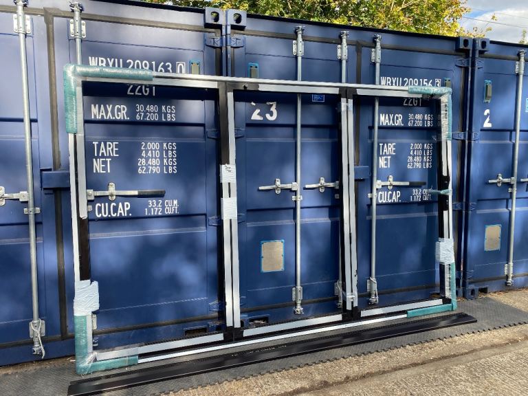 New set of aluminium Bifolds absolute bargain 