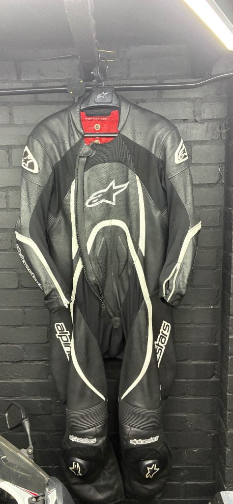 Alpinestars leathers size xl