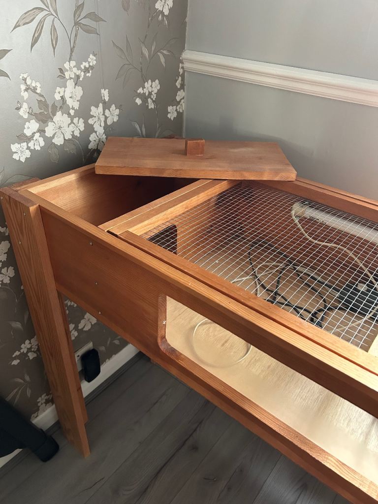 Tortoise Table solid wood