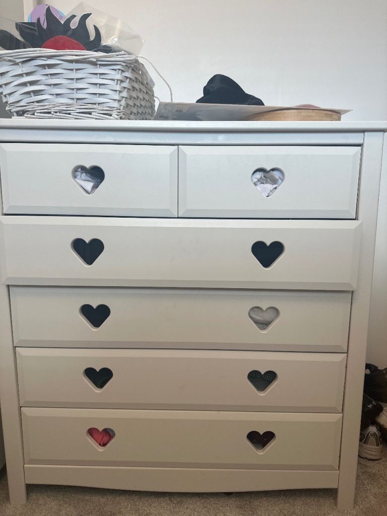 White Wooden Chest of Drawers with Heart Cut-outs – Good Condition