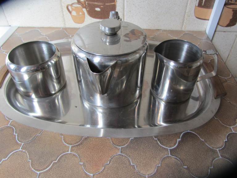 Stainless Steel Kitchenware / Tableware