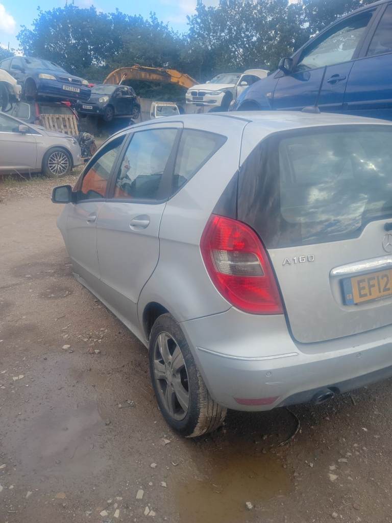 BREAKING mercedes a class 2012