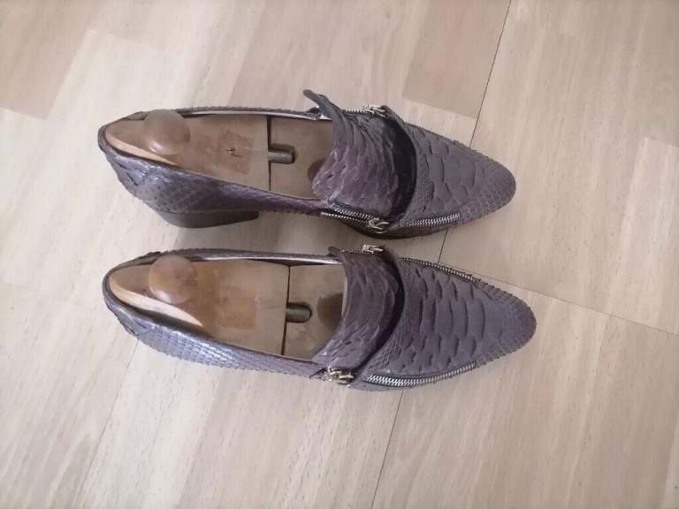 Designer CHLOE Leather Heel Loafers with zipper. Ex Cond. Size : UK 6.5 EU 40 