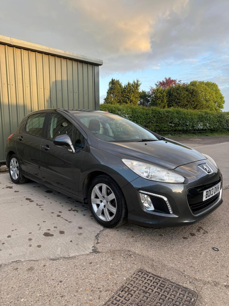 2013 Peugeot 308 1.6 HDi 92 Active 5dr [Sat Nav] HATCHBACK Diesel Manual