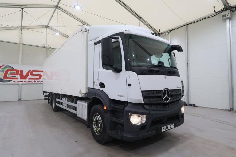 2019 (19 PLATE) Mercedes Benz Antos 2530 6x2 Euro 6 Refrigerated