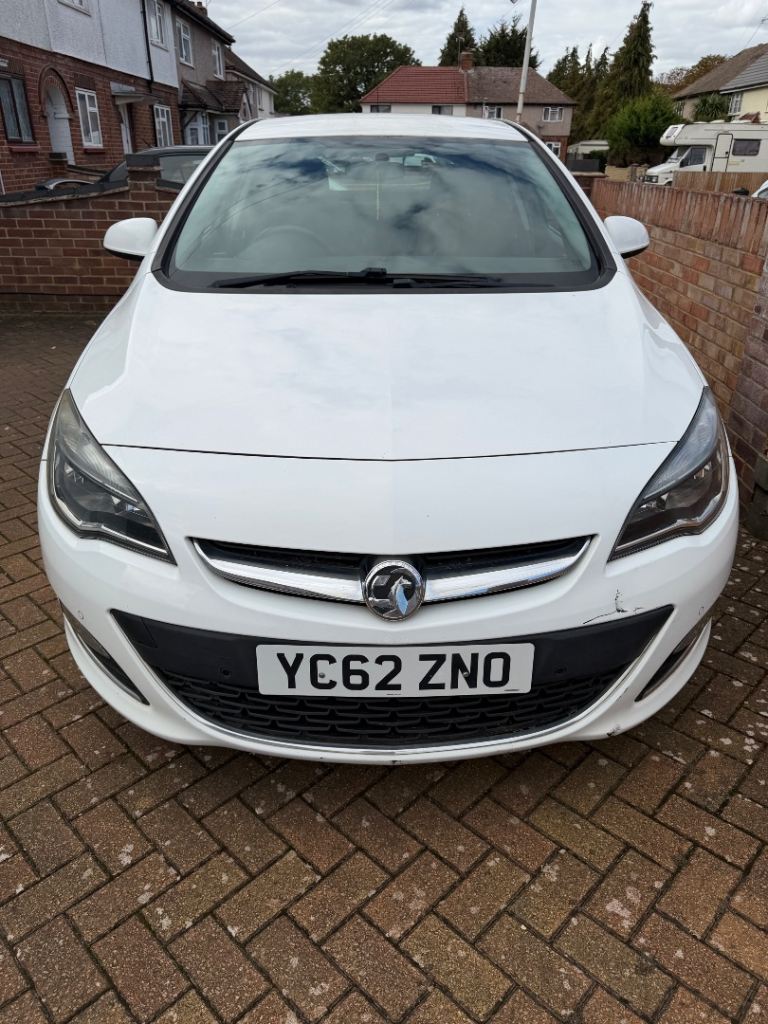 Vauxhall, ASTRA, Hatchback, 2012, Semi-Auto, 1598 (cc), 5 doors